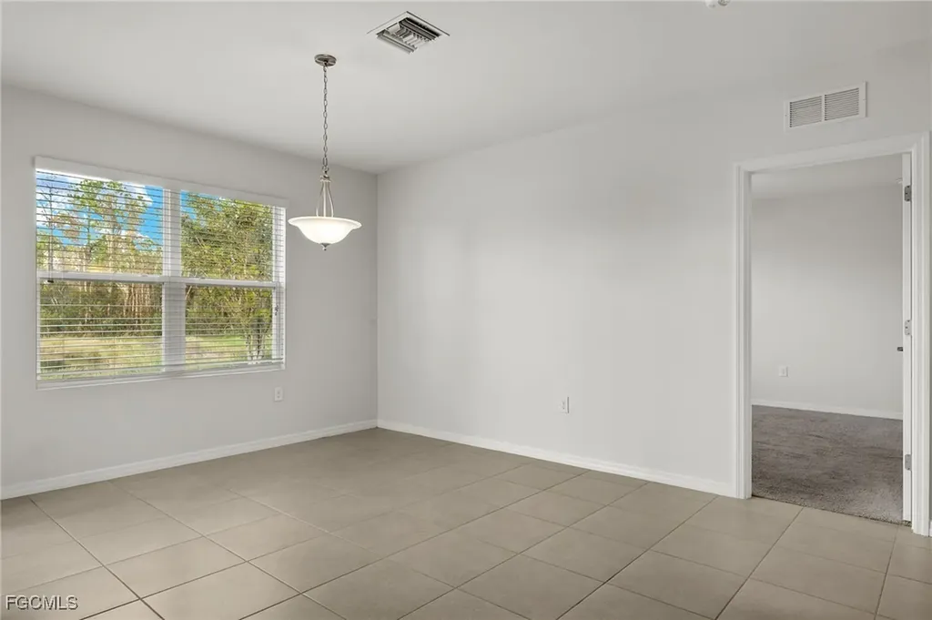 3495 Acapulco Circle Cape Coral FL 33909