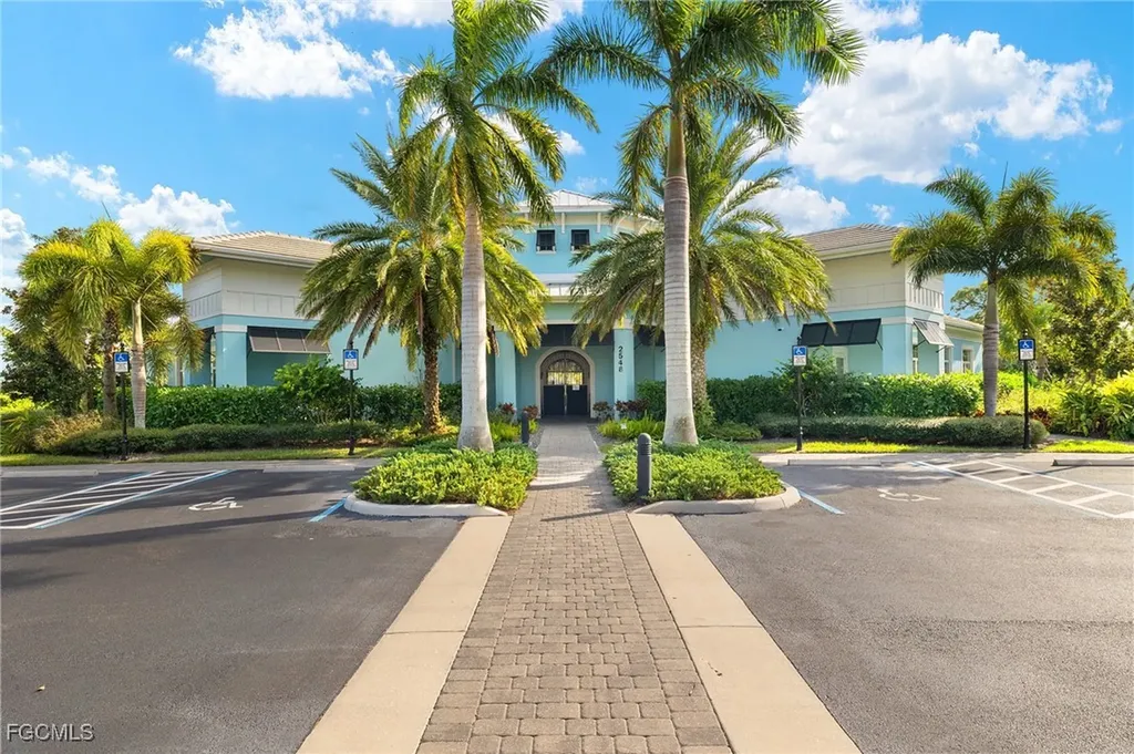 3495 Acapulco Circle Cape Coral FL 33909