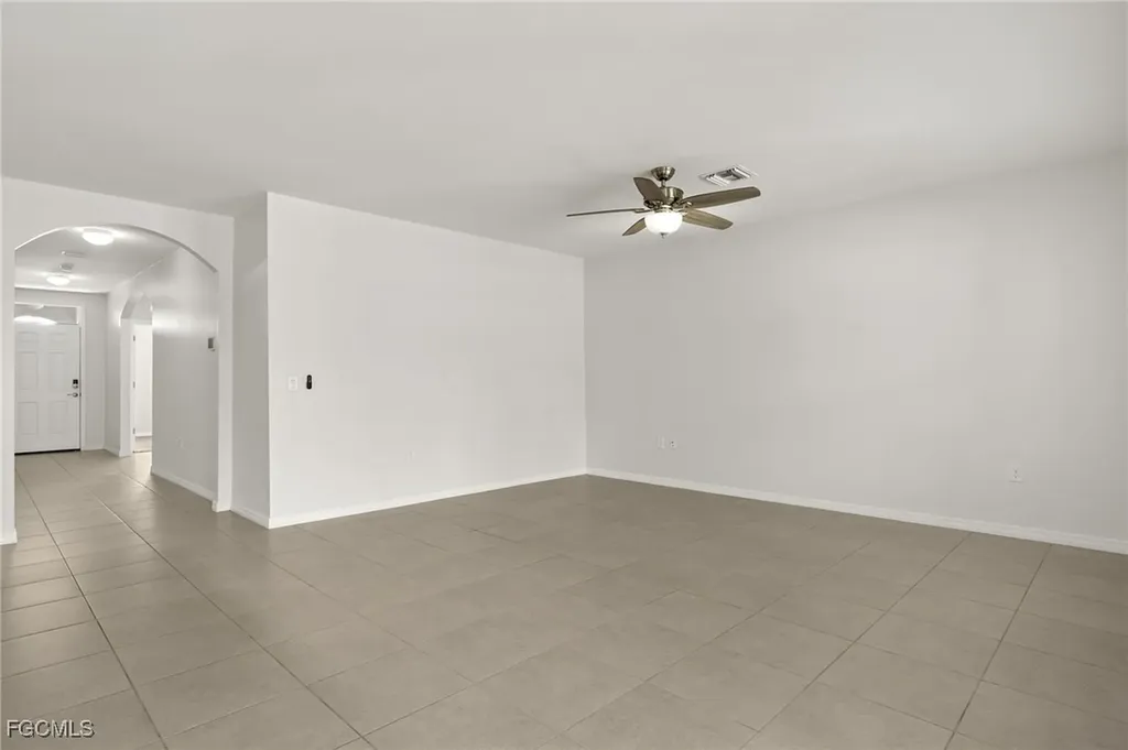 3495 Acapulco Circle Cape Coral FL 33909