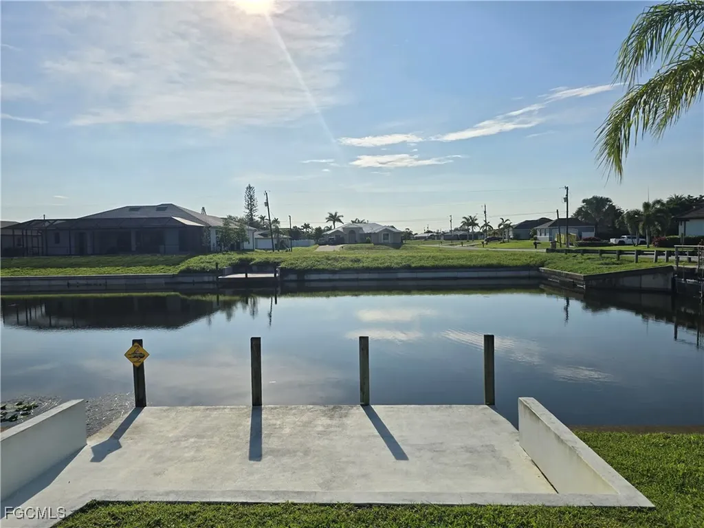 2143 SW 5th Place Cape Coral FL 33991