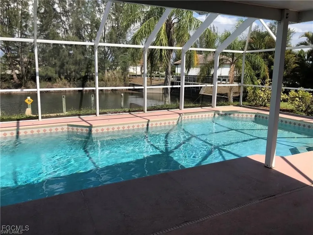 2143 SW 5th Place Cape Coral FL 33991