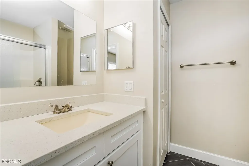 2122 NE 20th Lane Cape Coral FL 33909