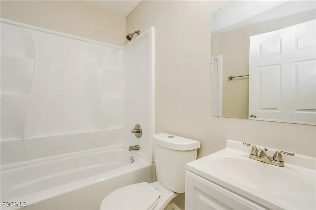 2122 NE 20th Lane Cape Coral FL 33909