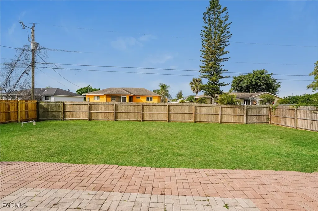 2122 NE 20th Lane Cape Coral FL 33909