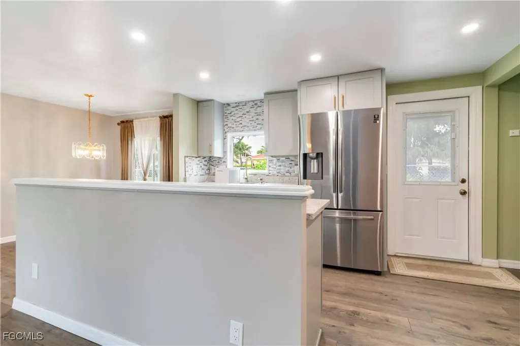 24 Williamsburg Way Fort Myers FL 33908