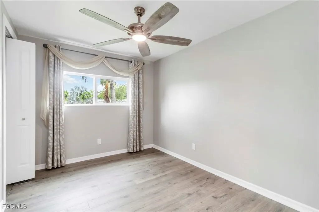 24 Williamsburg Way Fort Myers FL 33908