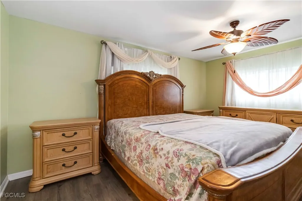 24 Williamsburg Way Fort Myers FL 33908