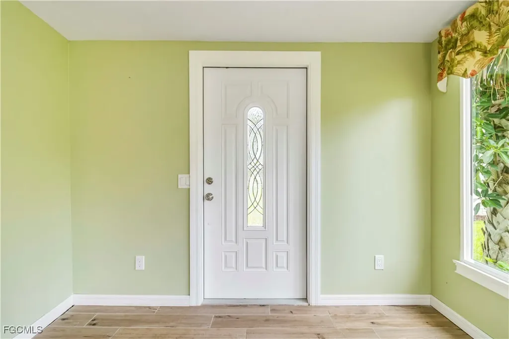 24 Williamsburg Way Fort Myers FL 33908