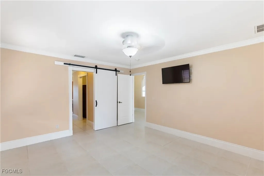 329 NE 9th Street Cape Coral FL 33909