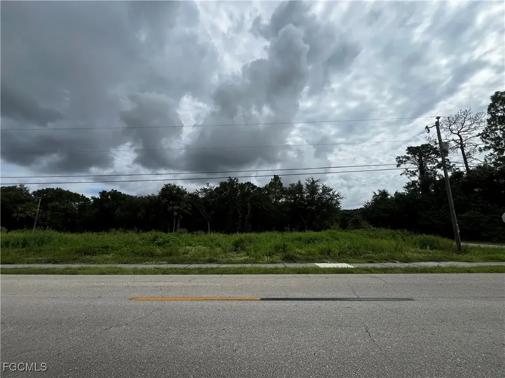 1707 E 6th Street Lehigh Acres FL 33972