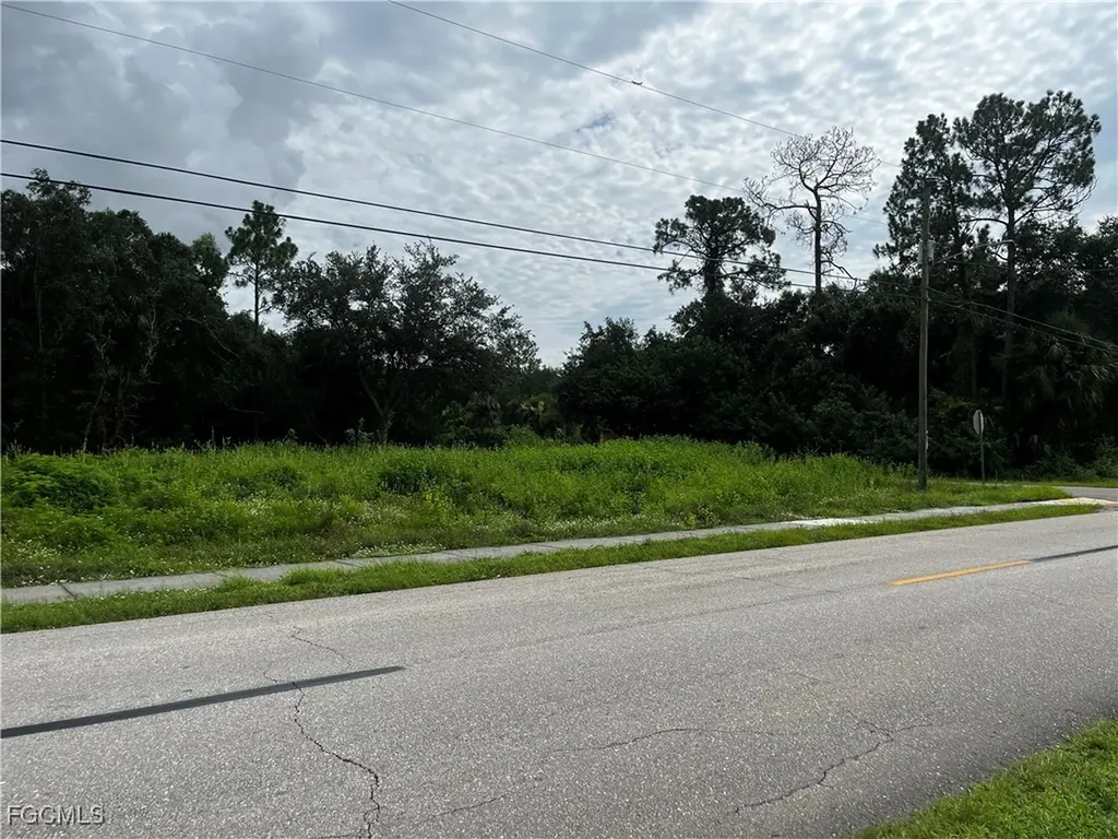 1707 E 6th Street Lehigh Acres FL 33972