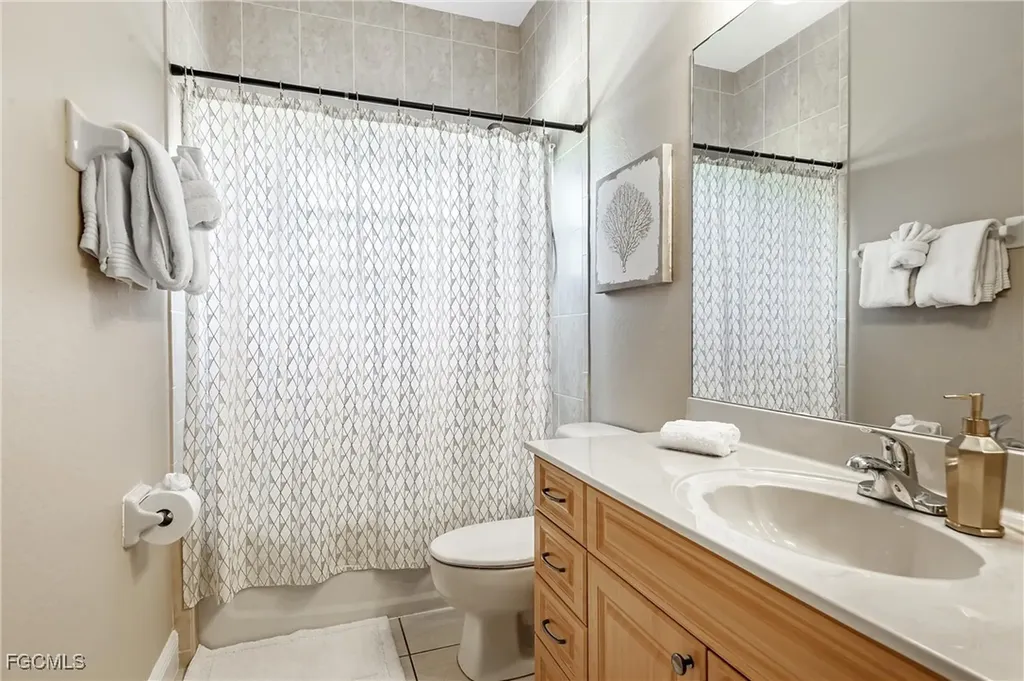 2817 SW 42nd Lane Cape Coral FL 33914