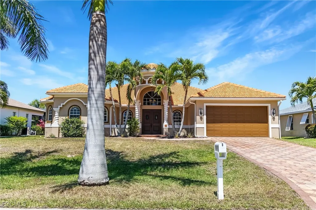 2817 SW 42nd Lane Cape Coral FL 33914