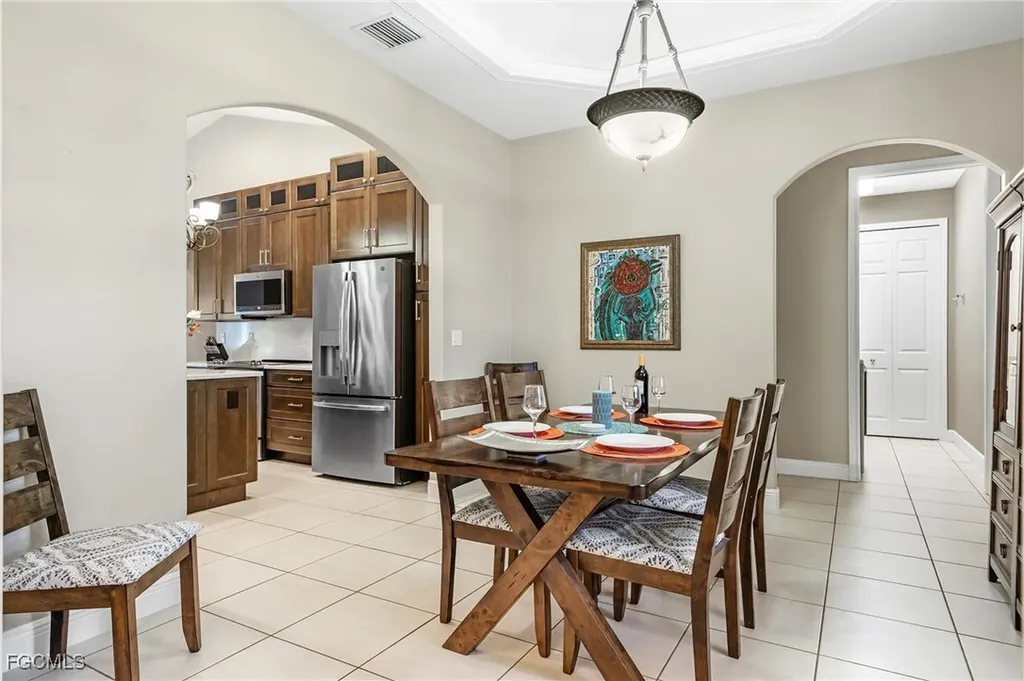 2817 SW 42nd Lane Cape Coral FL 33914