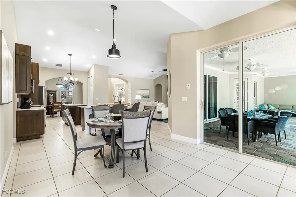 2817 SW 42nd Lane Cape Coral FL 33914