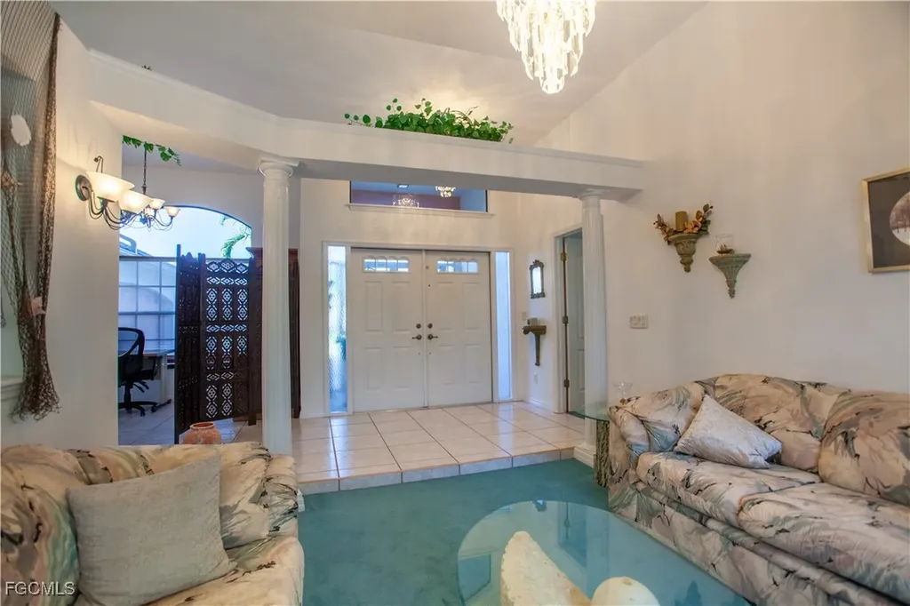 1202 SE 21st Street Cape Coral FL 33990