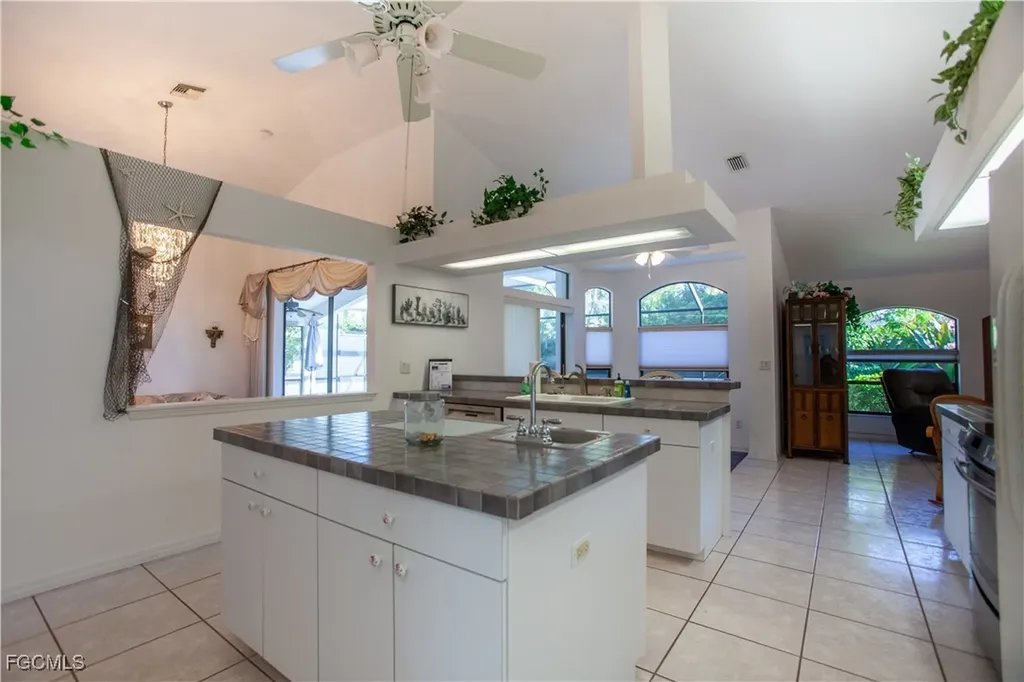 1202 SE 21st Street Cape Coral FL 33990