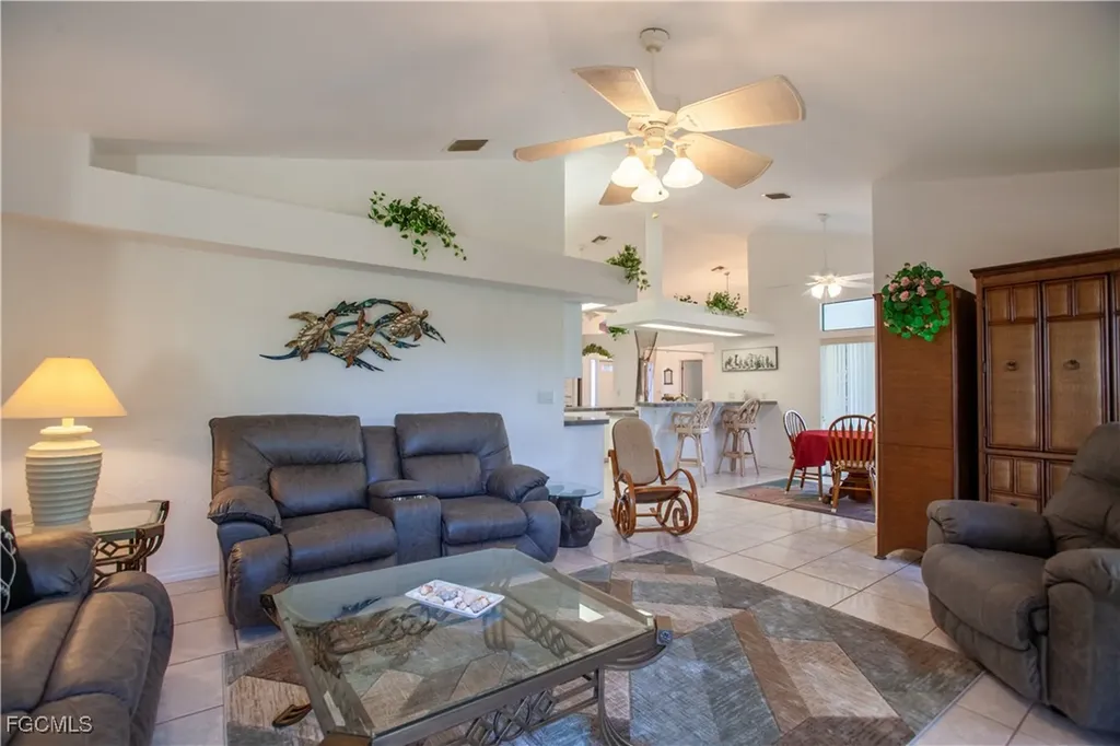 1202 SE 21st Street Cape Coral FL 33990