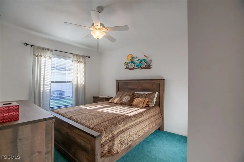 1202 SE 21st Street Cape Coral FL 33990