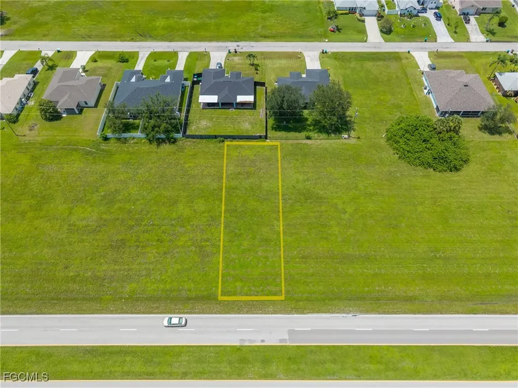 2144 Diplomat Parkway E Cape Coral FL 33909