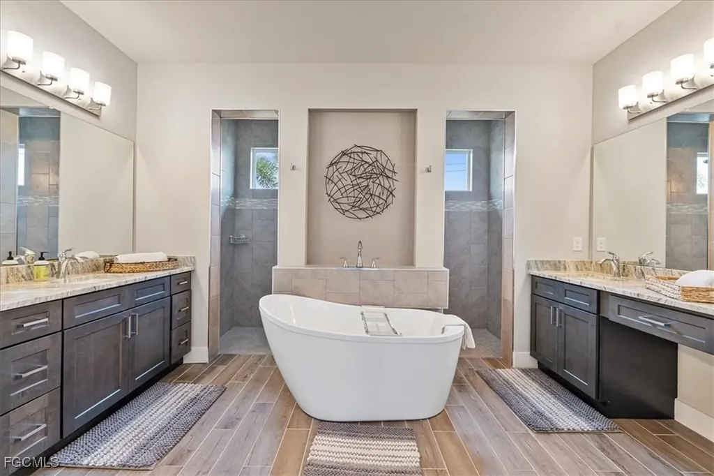 1142 SW 15th Street Cape Coral FL 33991