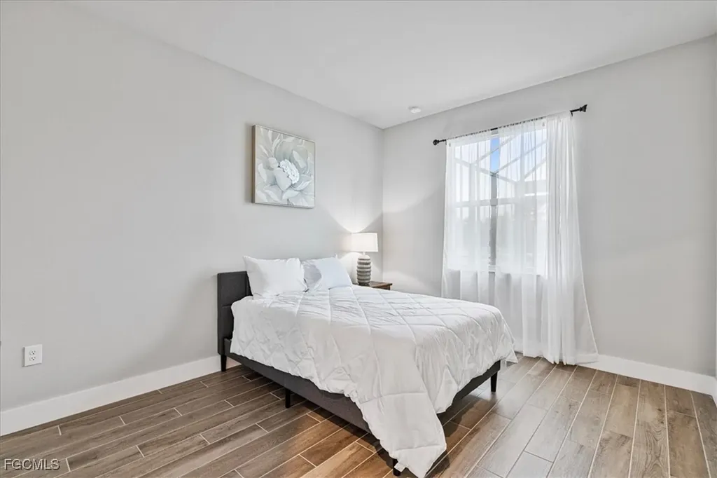 1142 SW 15th Street Cape Coral FL 33991