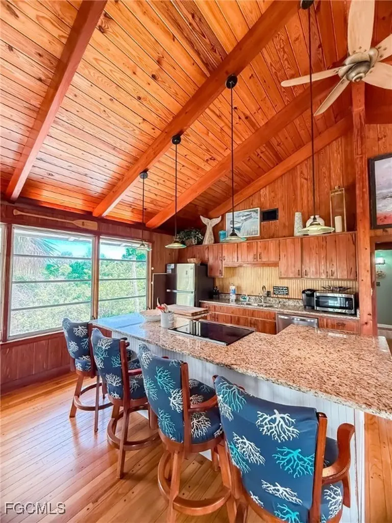140 Mourning Dove Drive Upper Captiva FL 33924