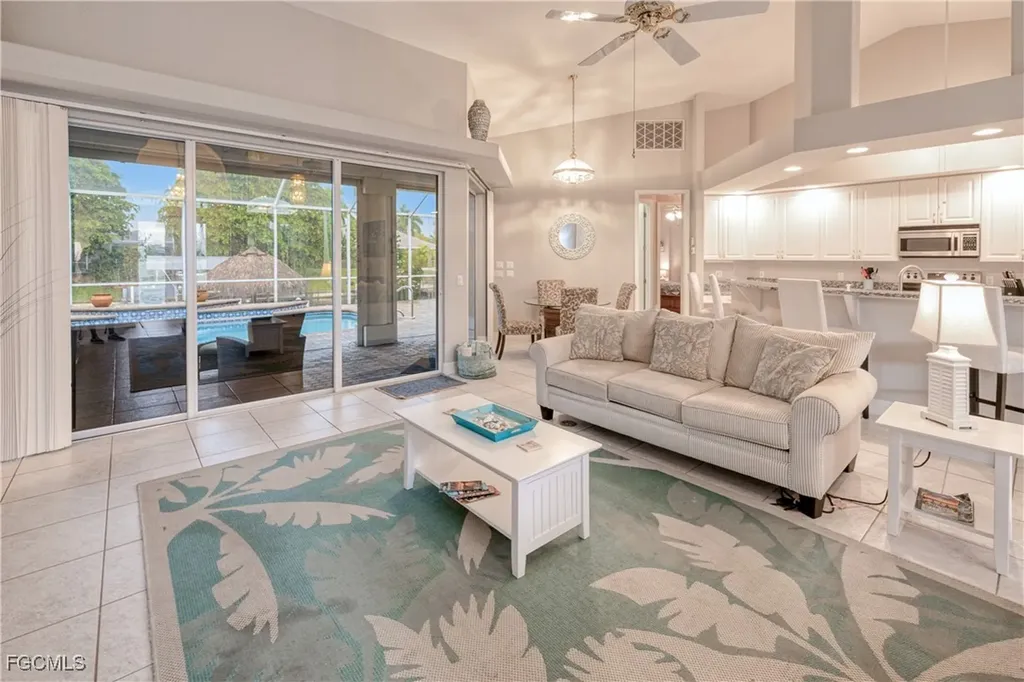 3514 SE 17th Place Cape Coral FL 33904
