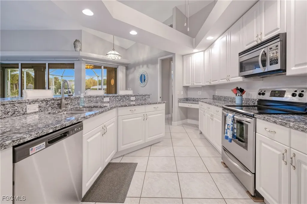 3514 SE 17th Place Cape Coral FL 33904