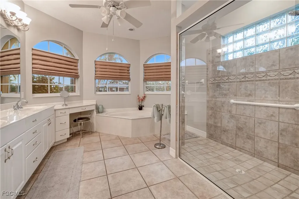 3514 SE 17th Place Cape Coral FL 33904