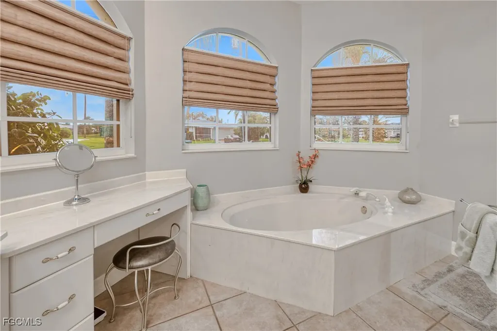 3514 SE 17th Place Cape Coral FL 33904