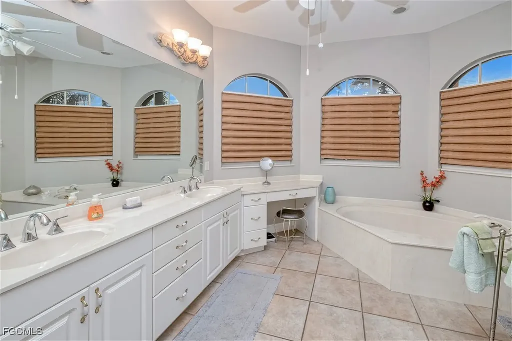 3514 SE 17th Place Cape Coral FL 33904