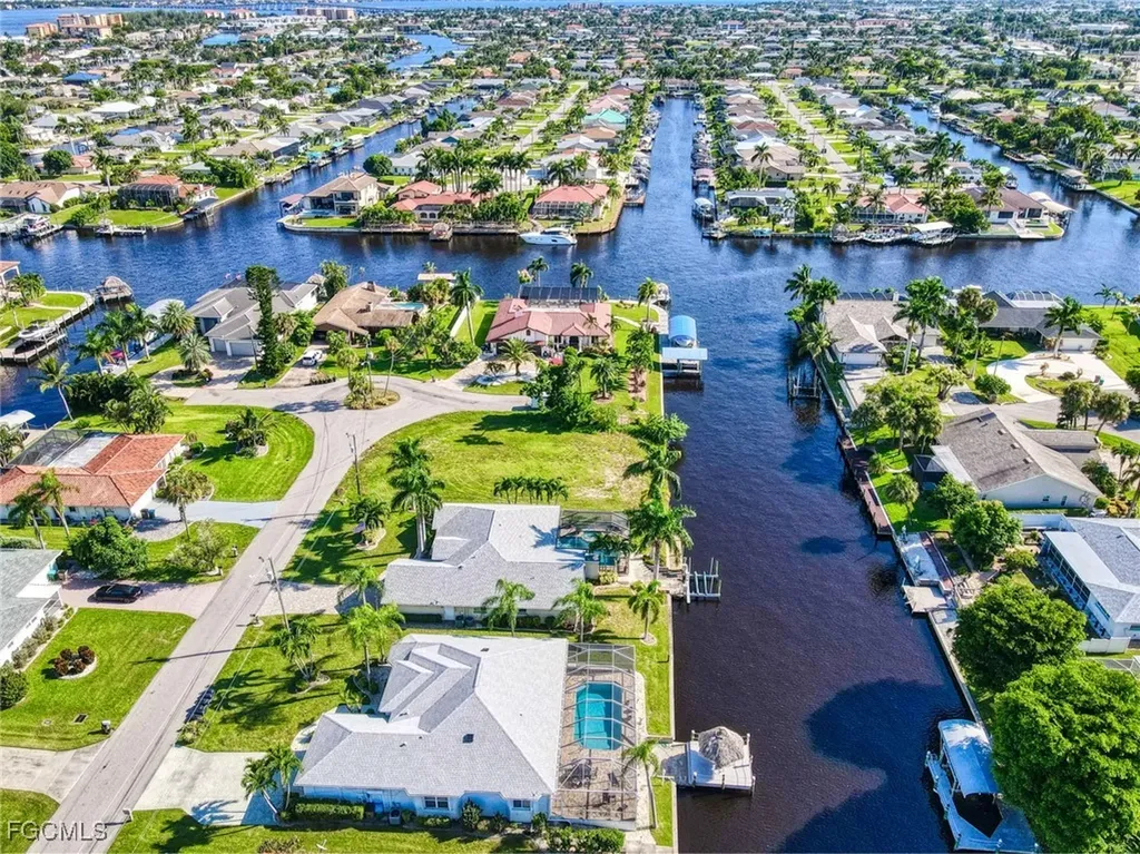 3514 SE 17th Place Cape Coral FL 33904