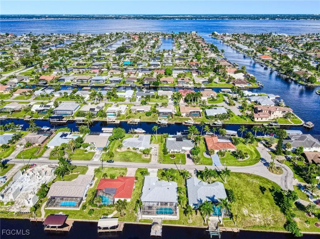 3514 SE 17th Place Cape Coral FL 33904