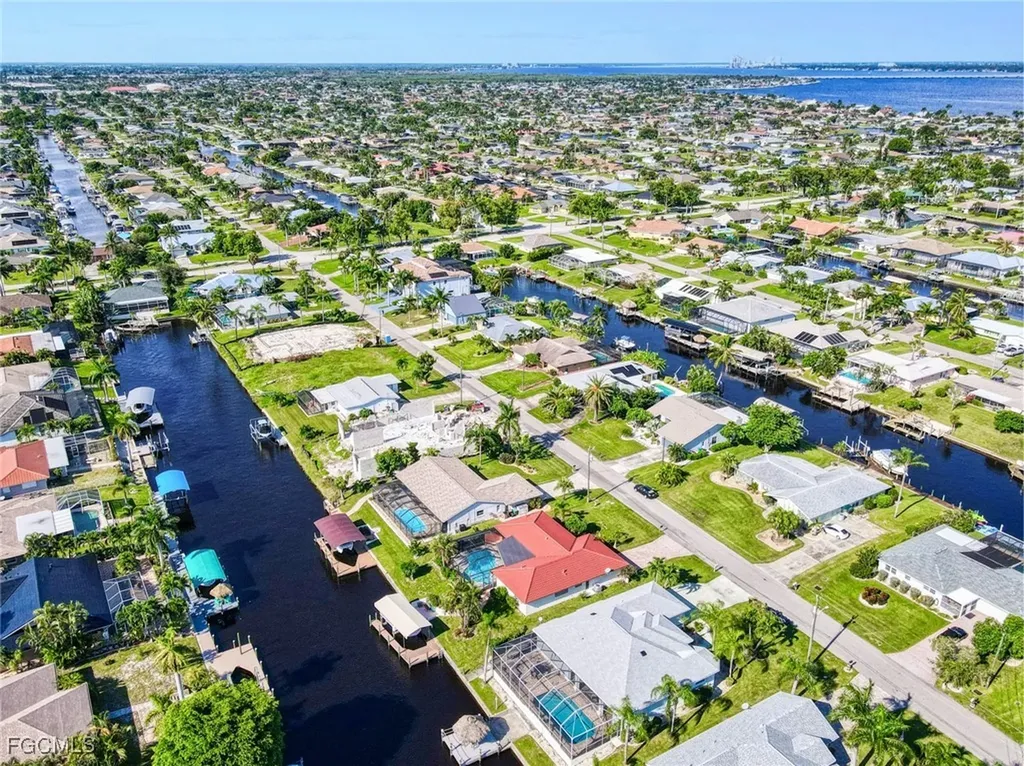 3514 SE 17th Place Cape Coral FL 33904