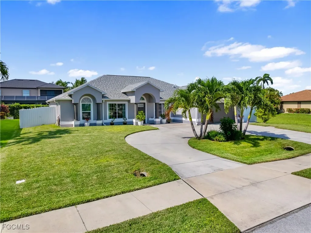 2817 Gleason Parkway Cape Coral FL 33914