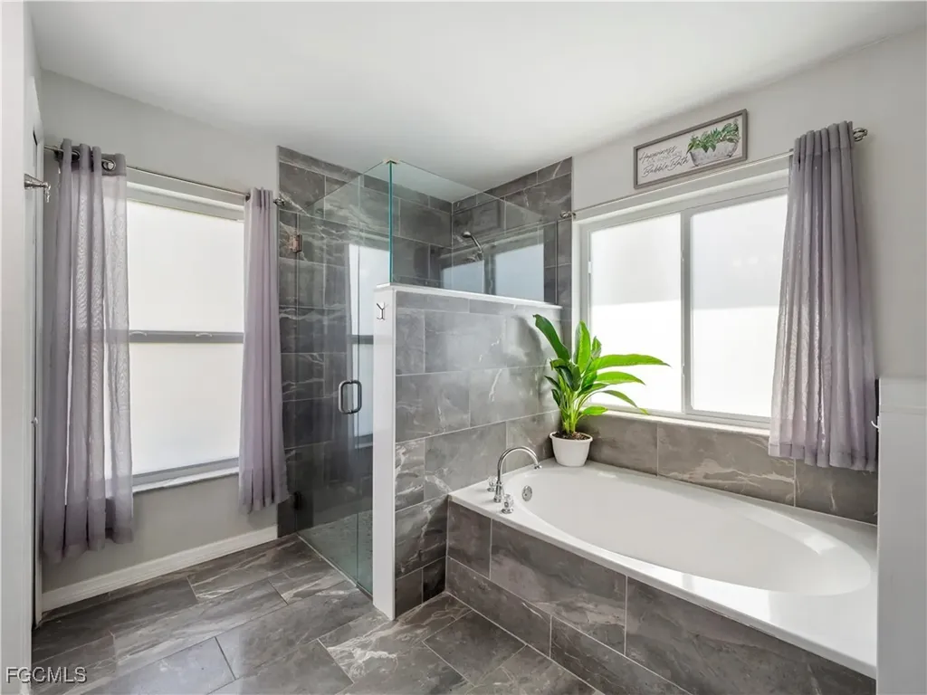 2817 Gleason Parkway Cape Coral FL 33914