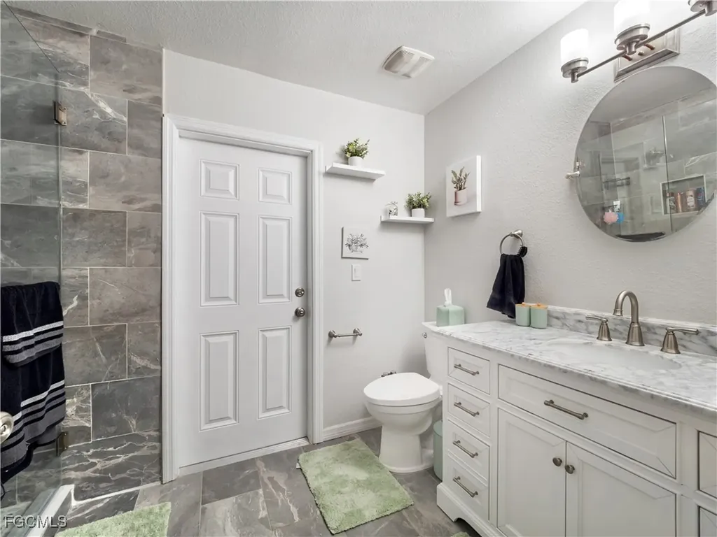 2817 Gleason Parkway Cape Coral FL 33914