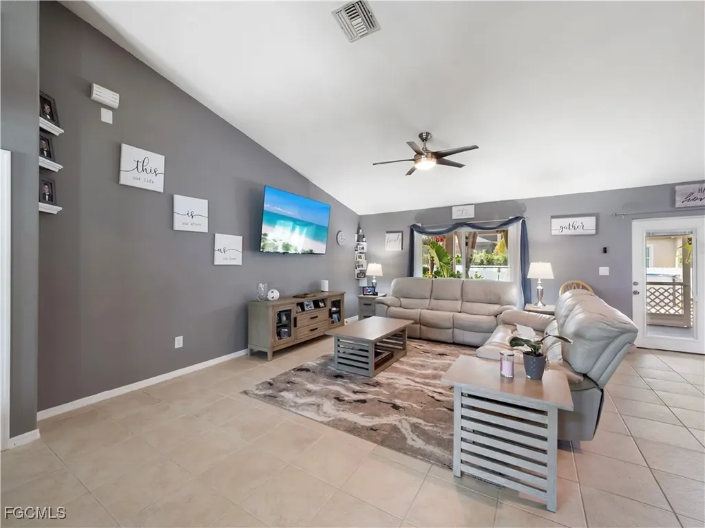 2817 Gleason Parkway Cape Coral FL 33914