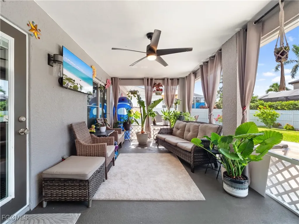 2817 Gleason Parkway Cape Coral FL 33914