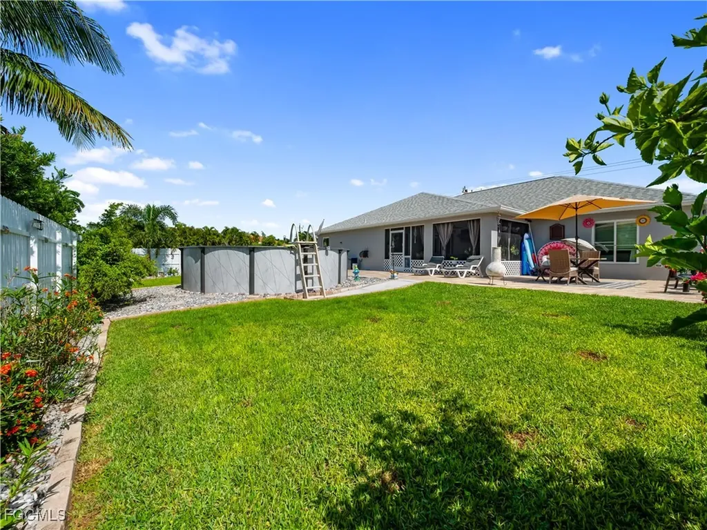 2817 Gleason Parkway Cape Coral FL 33914