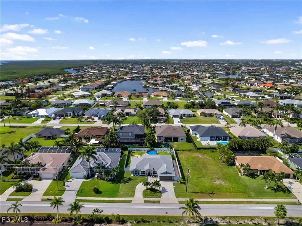 2817 Gleason Parkway Cape Coral FL 33914