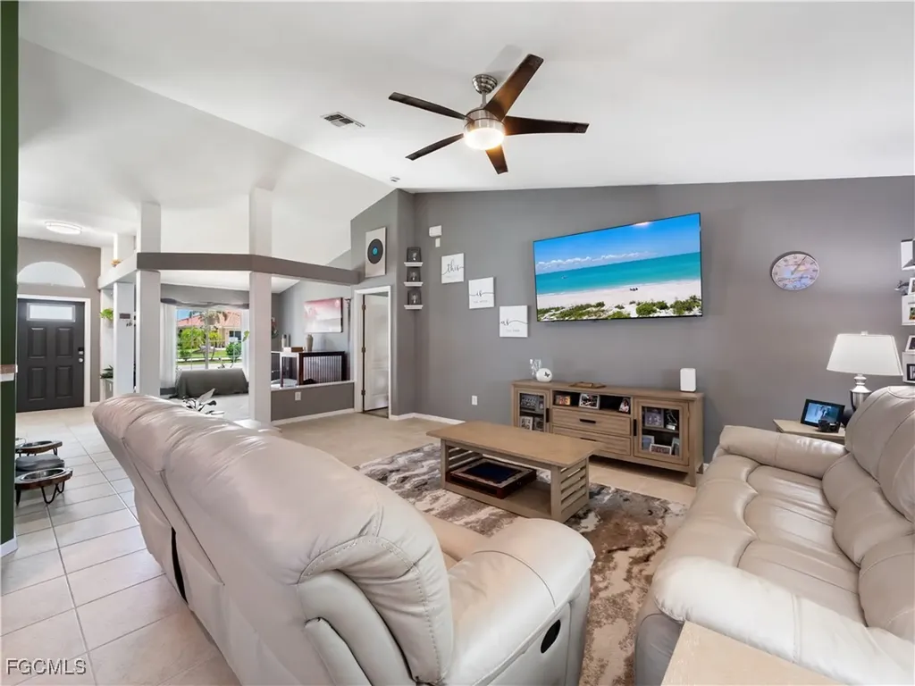 2817 Gleason Parkway Cape Coral FL 33914