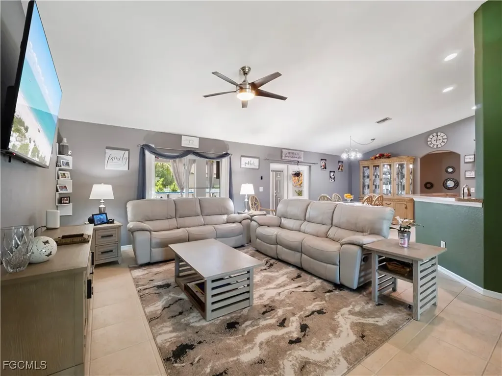 2817 Gleason Parkway Cape Coral FL 33914