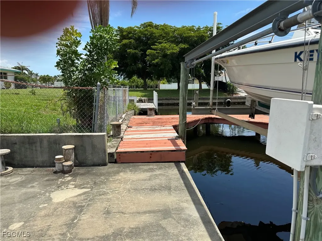 5146 Glade Court Cape Coral FL 33904