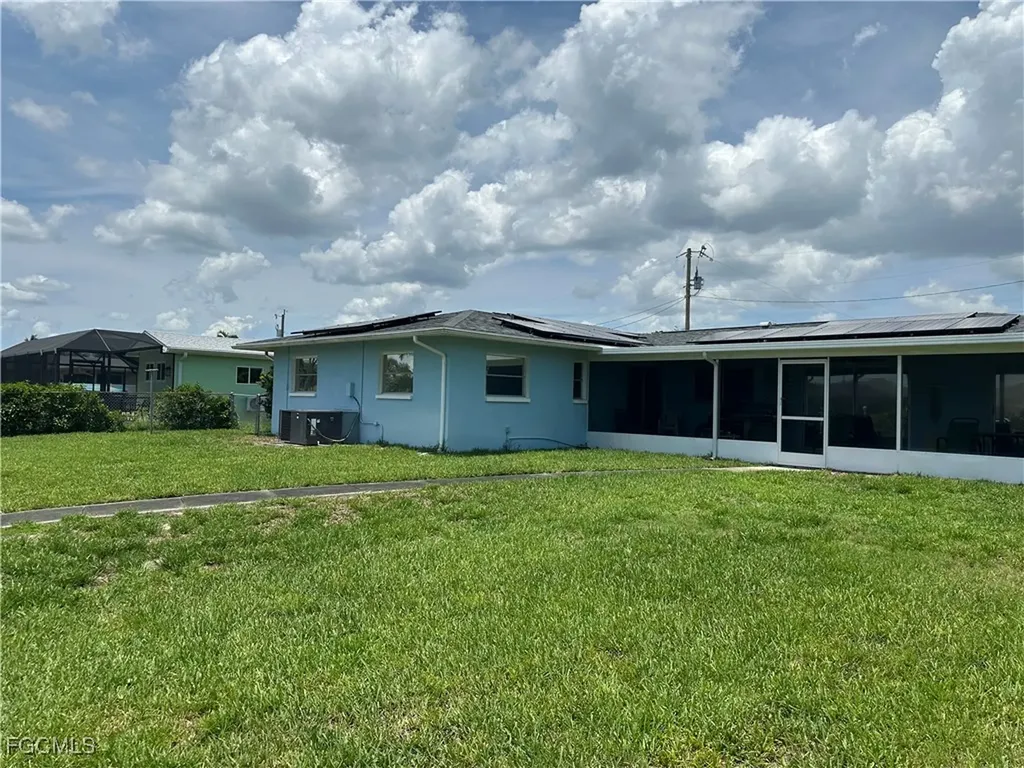 5146 Glade Court Cape Coral FL 33904