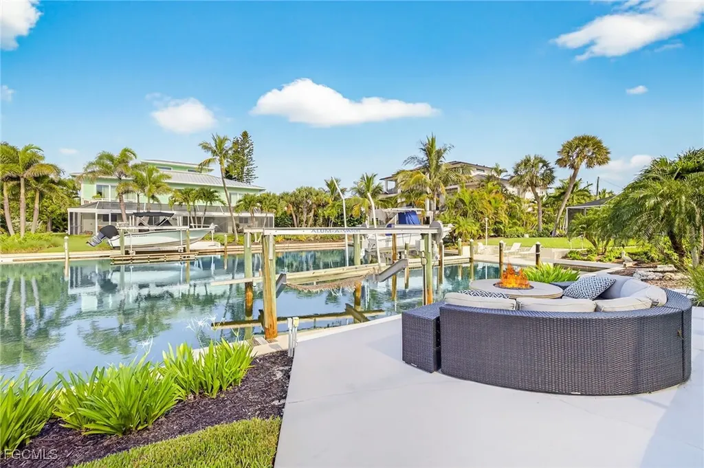 941 Pecten Court Sanibel FL 33957