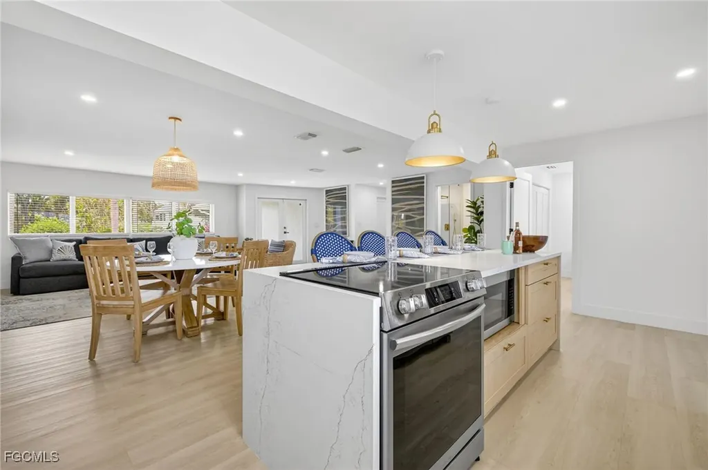 1377 Sand Castle Road Sanibel FL 33957
