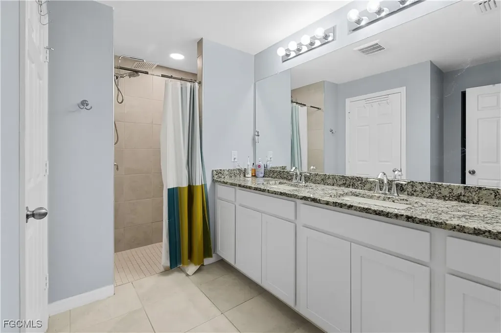 834 NE Van Loon Lane Cape Coral FL 33909