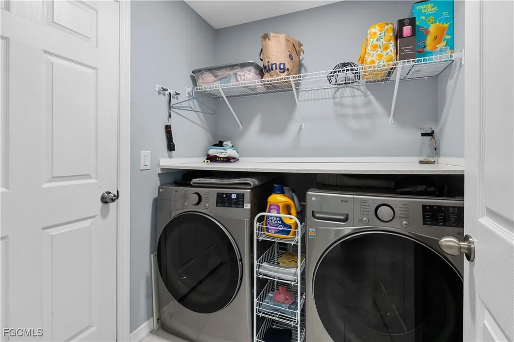 834 NE Van Loon Lane Cape Coral FL 33909